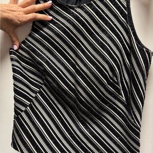 Chic Striped Black and White Top by Carmen Marc Valvo